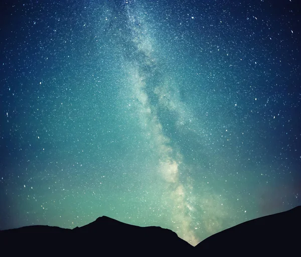 Milky Way in the mountains — Stock Photo, Image