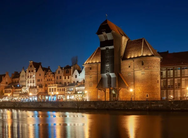 Casco antiguo en Gdansk por la noche . —  Fotos de Stock