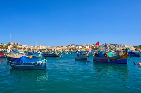 Marsaxlokk liman görünüm — Stok fotoğraf