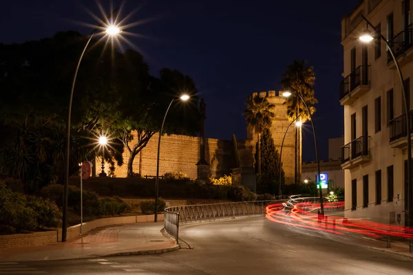 Bir gece yürümek-den geçerek Alcazar de Jerez