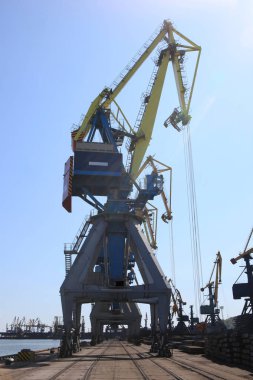 Portal vinç ve Liman demiryolu hattı