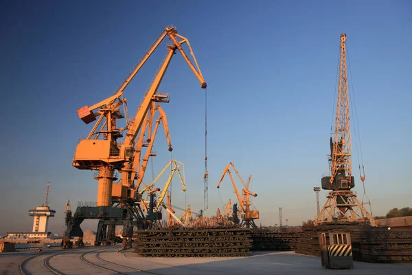 Zobacz Żurawi Seaport Mariupol — Zdjęcie stockowe