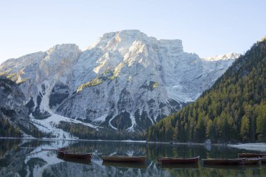 Dolomite dağlarının güzel manzarası.