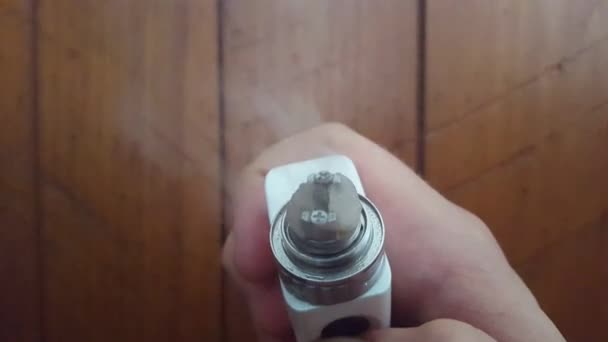 Vape Mod Förångar Vätska Juice Rba Rda Coil Och Bomull — Stockvideo