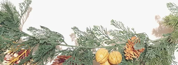 Green Merry Christmas Garland Com Ornamentos Natureza Boas Festas Cumprimentos — Fotografia de Stock