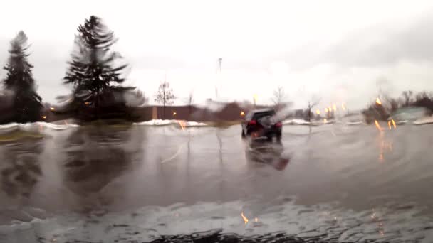 Feche Pára Brisas Carro Enquanto Chove Fora Ponto Vista Motorista — Vídeo de Stock