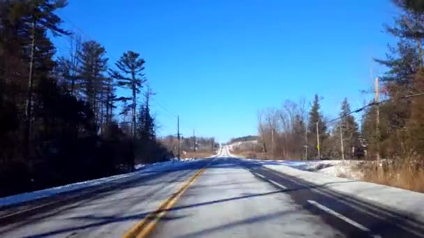 Kjører Vinterveien Dag Lokomotivførerens Synspunkt Pov Countryside Street Snow Dagslys – stockvideo