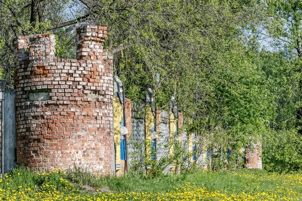 Stad Park Oude Muren Modern Fort Bij Botsing Van Weer — Stockfoto