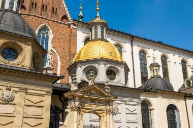 Krakow 'daki Wawel Şatosu' ndaki Sigismund Şapeli