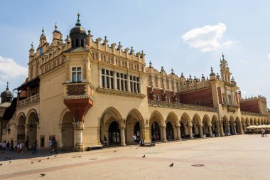 Krakow, Polonya - 08 / 08 / 2020 - Krakow pazarındaki kumaş salonları