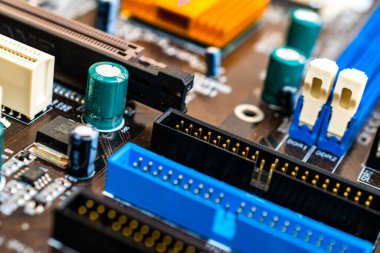 Elektronik devre kartının kapatılması veya PCB yazdırılmış devre kartı