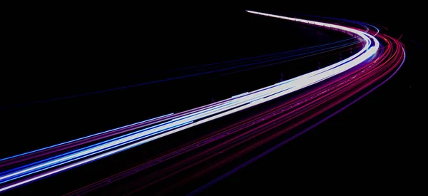 Geceleri Hareket Halindeki Arabaların Işıkları Uzun Pozlama — Stok fotoğraf
