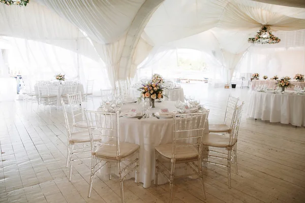 Marquee Celebration Wedding Beautiful White Interior White Draperies — Stock Photo, Image