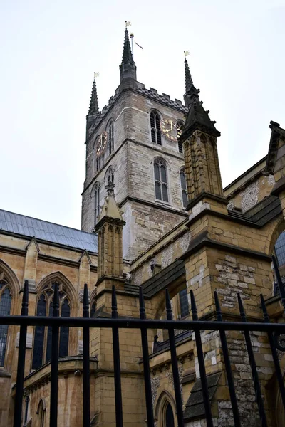 Catedral Southwark Torre Con Reloj Dorado Cerca Hierro Negro South — Foto de Stock