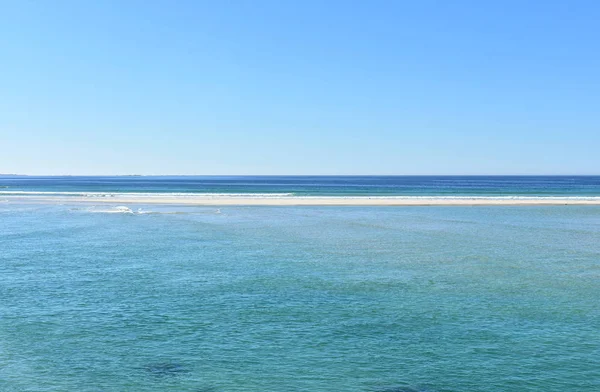 Beach Background Sand Turquoise Water Horizon Sea Blue Sky Sunny — Stock Photo, Image