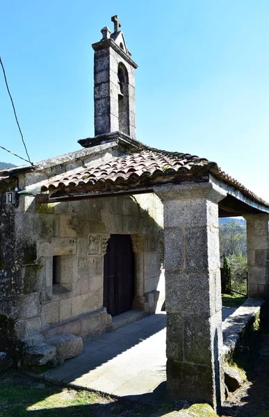 Előtti Román Visigothic Landmark San Derékszögű Tengelyek Francelos Középkori Kápolna — Stock Fotó