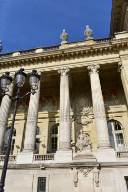 Grand Palais güneşli bir günde. Paris, Fransa.