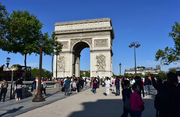 Arc Triomphe Voll Von Touristen Und Blauem Himmel Paris Frankreich — Stockfoto