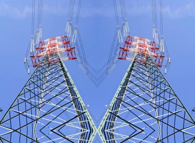 Yüksek voltajlı elektrik direkleri birbirine bağlanır, metal levhalar fabrikalara ve evlerimize yöneltilen milyarlarca elektronun ağırlığı altında bükülür.