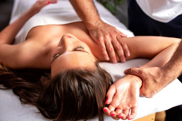 Pretty girl having a smooth and gentle relaxation massage — Stock Photo, Image