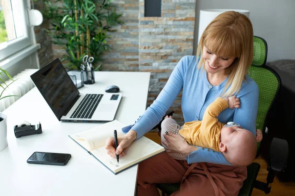 Parenting Working Same Time Mother Infant Concept — Stock Photo, Image