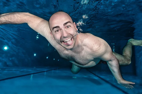 Divertente Ragazzo Goofing Intorno Durante Immersioni Fare Facce Divertenti Sott — Foto Stock