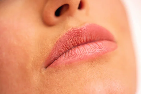 Besables Labios Una Mujer Primer Plano Concepto Labios Bonitos — Foto de Stock