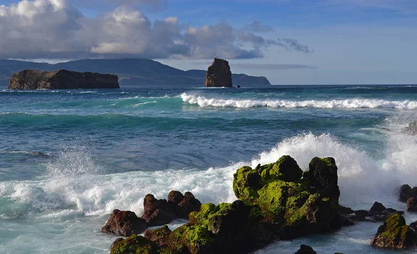 Océano Salvaje Cerca Costa Isla Faial —  Fotos de Stock