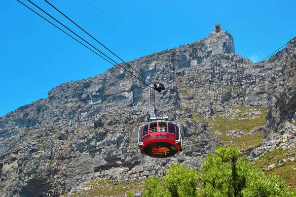 Kapstadt Südafrika Januar 2019 Rote Kabinenbahn Die Sich Dreht Tafelberg lizenzfreie Stockbilder