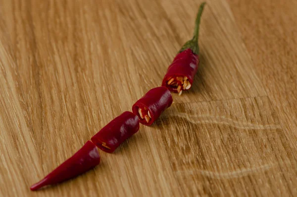 Röd Kryddig Chilipeppar Nyplockad Från Trädgården — Stockfoto