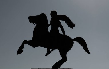 Büyük İskender atının üstünde 