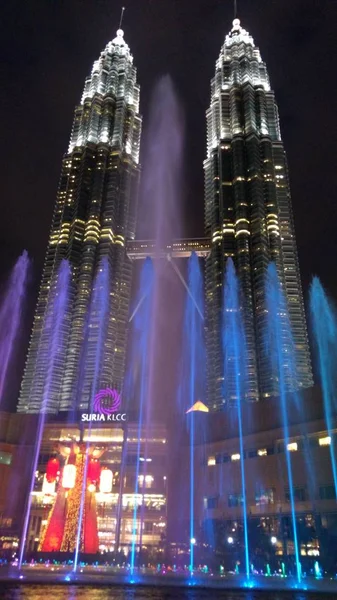 Куала Лумпур Малайзия Февраля 2018 Года Твин Близнецы Petronas Музыкальным — стоковое фото