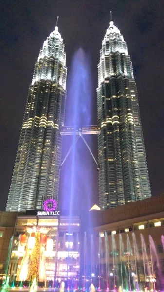 Kuala Lumpur Maleisië Februari 2018 Petronas Twin Towers Met Muzikale — Stockfoto