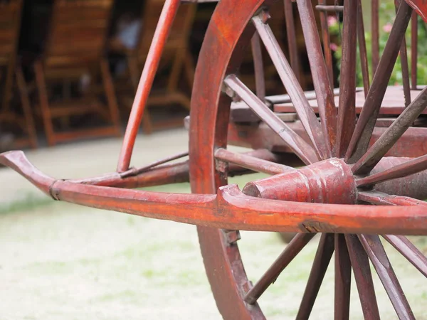 Cartwheel Red Wood Wheels Cart — Stock Photo, Image