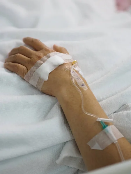 Closeup Hand Patients Sleep Saline Hospital Ward — Stock Photo, Image