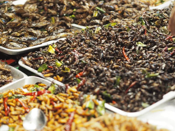 Gevrek kriket kızarmış böcekler Entomophagy lezzetli