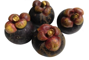 kesim grubu mangos genç meyve beyaz arka plan izole