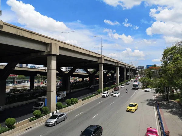 Vipawadee Road Bangkok Thailand Mei 2019 Bright Sky White Blotches — Stok Foto