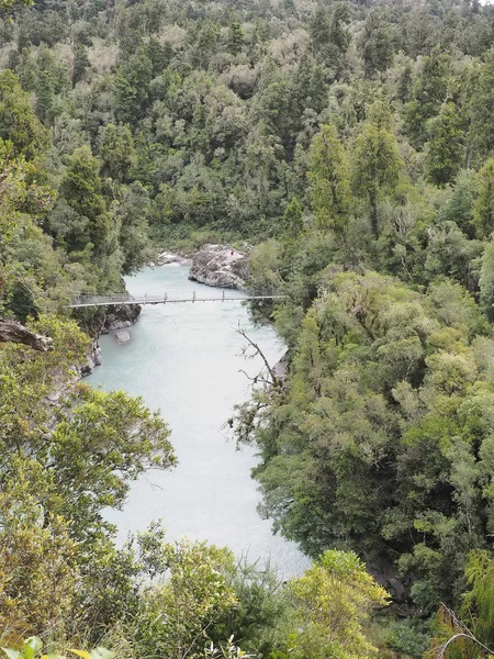 山の美しい場所の橋ニュージーランド — ストック写真