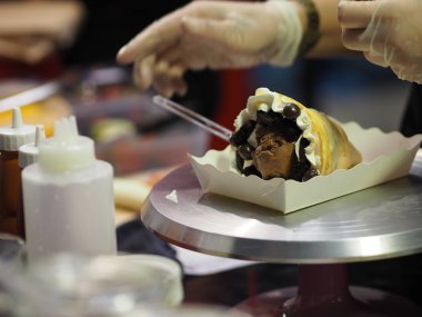  Krep krem meyve dondurma tatlı ile dolum