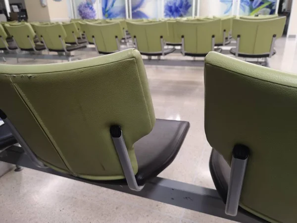 Sem Pessoas Sentadas Poltrona Verde Preto Cor Esperando Interior Área — Fotografia de Stock