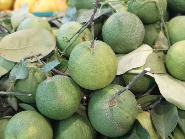 Frutta Verde Arancio Dolce Dal Sapore Aspro Dolce — Foto Stock