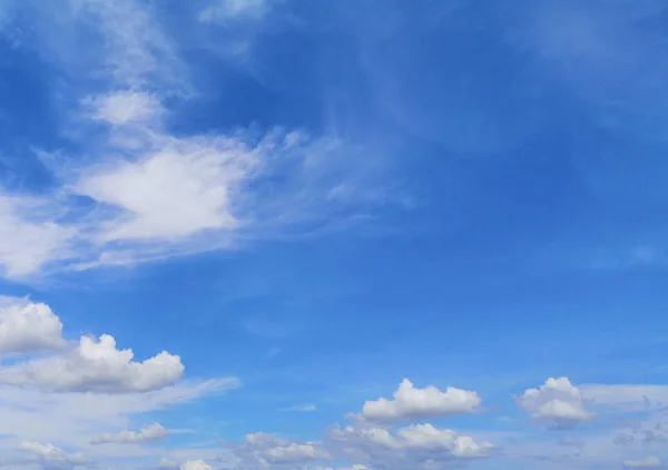 Stratocumulus Nuvole Bianche Nel Cielo Blu Sfondo Naturale Bellissimo Spazio — Foto Stock