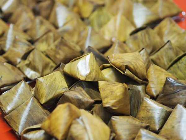 Gefüllter Teig Pyramide Dessert Gefüllter Teig Pyramide Jahreskuchen Chinesisches Neujahrskuchen — Stockfoto