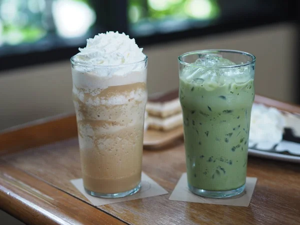 Bebida Chá Verde Gelado Café Cappuccino Smoothie Cobertura Com Creme — Fotografia de Stock