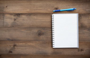 Beyaz kağıt mockup düz lay eski masa üstü ahşap arka plan doku alanı kavramı çalışma alanı office boş Not, Takvim yeni yıl 2019 planı, iş blogger fikir boş metin görünümü listesi