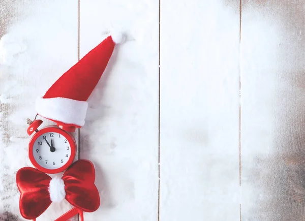 Vintage Christbaumkugel Weihnachtsfeier Auf Holz Tischplatte Ansicht Hintergrundkonzept Für Uhr — Stockfoto