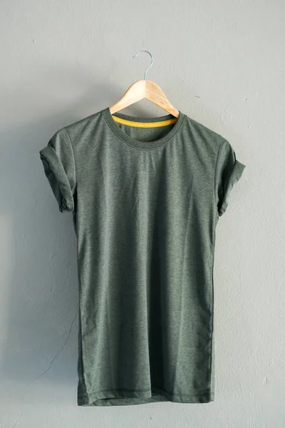 Ρετρό Δίπλωση Πράσινο Βαμβάκι Shirt Ρούχα Μακάδι Επάνω Πρότυπο Για — Φωτογραφία Αρχείου