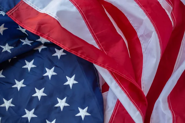 Античний прапор Америки розмахуючи шаблоном фону в червоному синьому білому — стокове фото
