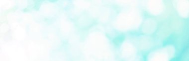Soyut yeşil Bokeh yaprağı bulanık bahar ışığı eko Mavi yapraklı arka plan kavramı serin yaz dokusu, biyolojik bahar sakin günü, turkuaz duvar kağıdındaki organik sağlık bulanık odaklı park yaprağı yaprağı.